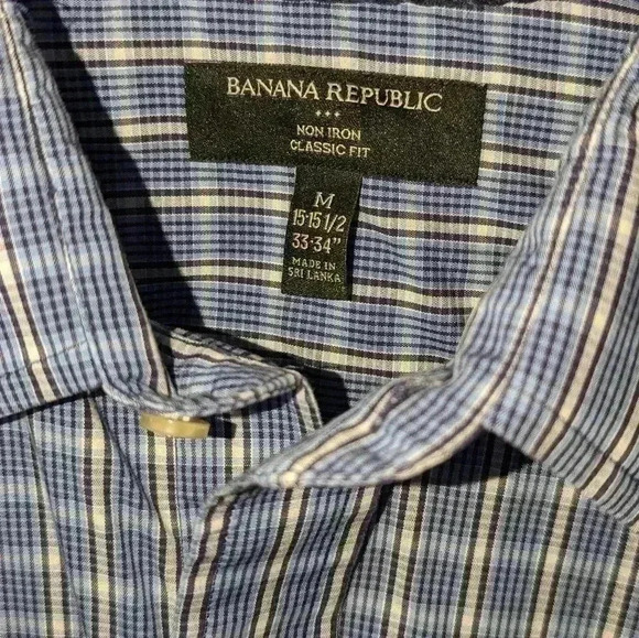 Banana Republic Non-Iron Classic Fit Button-Down Shirt - Size M - Picture 3 of 3